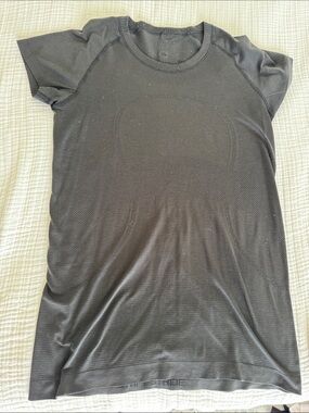 lululemon athletica Black Short Sleeve Performance Top
